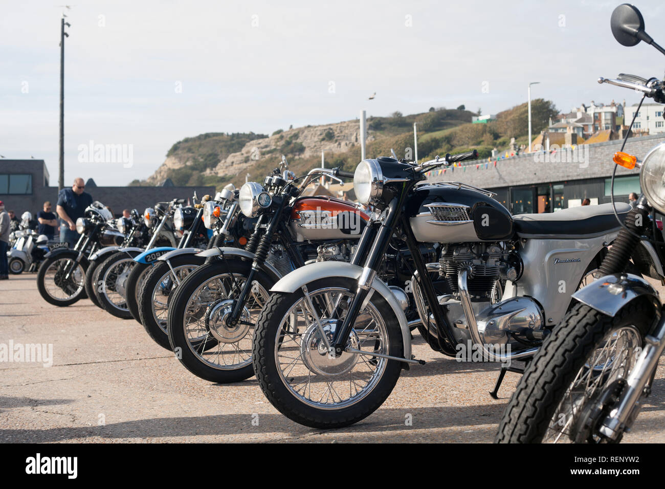 Moto classica mostra su Stade, Hastings, East Sussex, Regno Unito Foto Stock