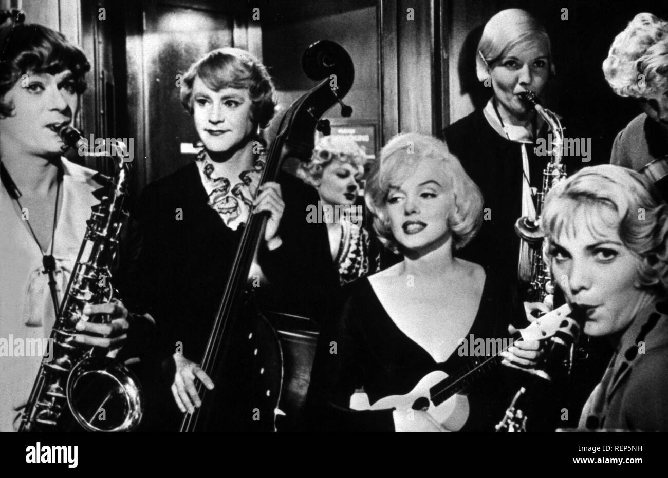 A qualcuno piace caldo Anno : 1959 USA Direttore : Billy Wilder Tony Curtis, Jack Lemmon, Marilyn Monroe Foto Stock