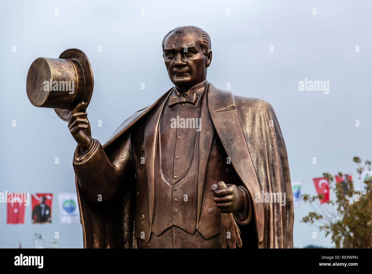 Decorazione Da Parete Turca – Mustafa Kemal Ataturk Con Occhio Blu Nazar Boncuk – 22 Cm