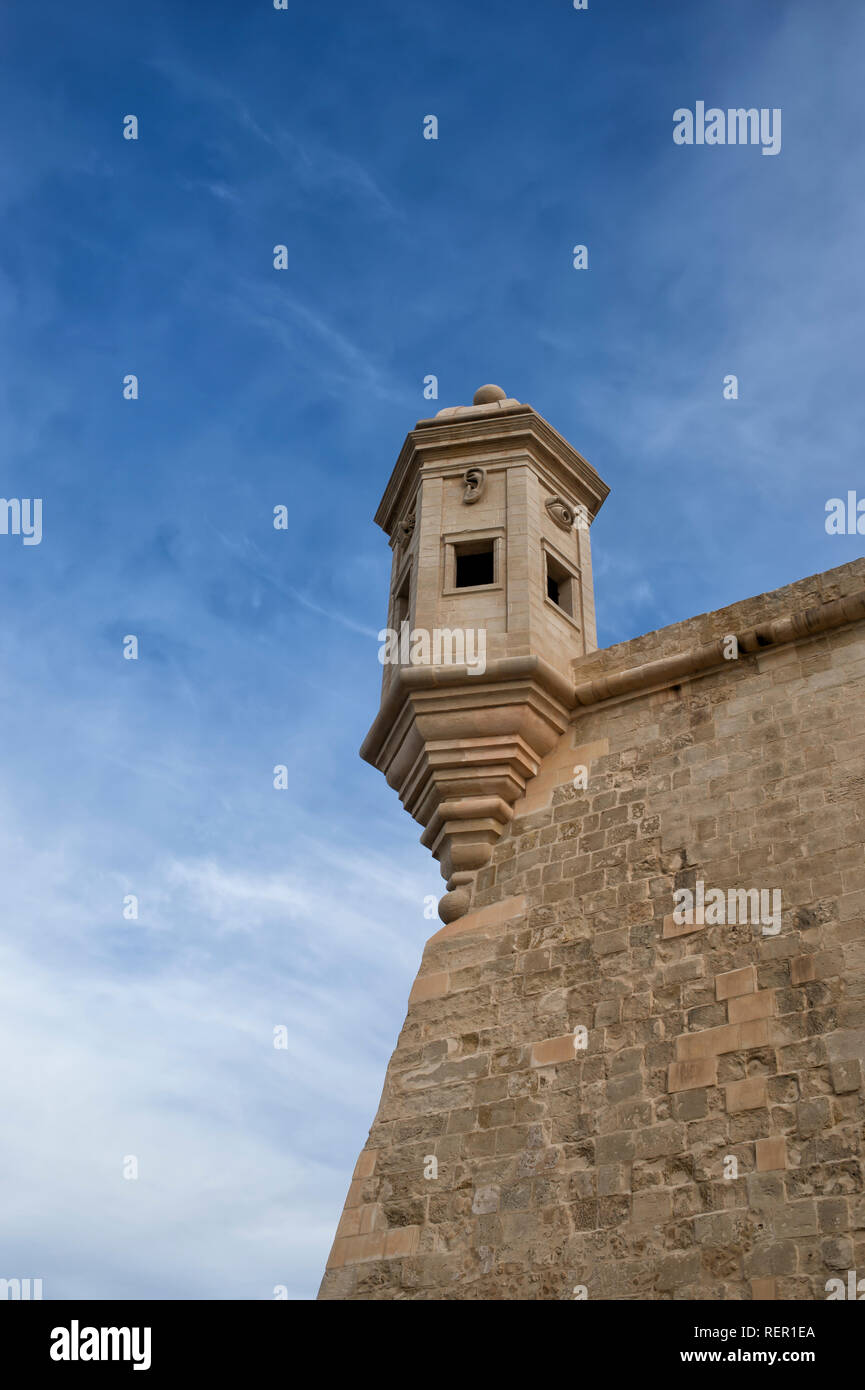 Torre di guardia, il rifugio sicuro dei giardini, Senglea punto nel Grand Harbour Valletta, Malta Foto Stock