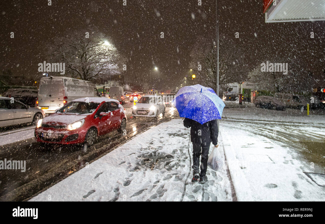 High Wycombe, Regno Unito. Il 22 gennaio, 2018. Neve strada causa ritardi di High Wycombe a Booker, High Wycombe, in Inghilterra il 22 gennaio 2019. Foto di Andy Rowland. Credito: Andrew Rowland/Alamy Live News Foto Stock