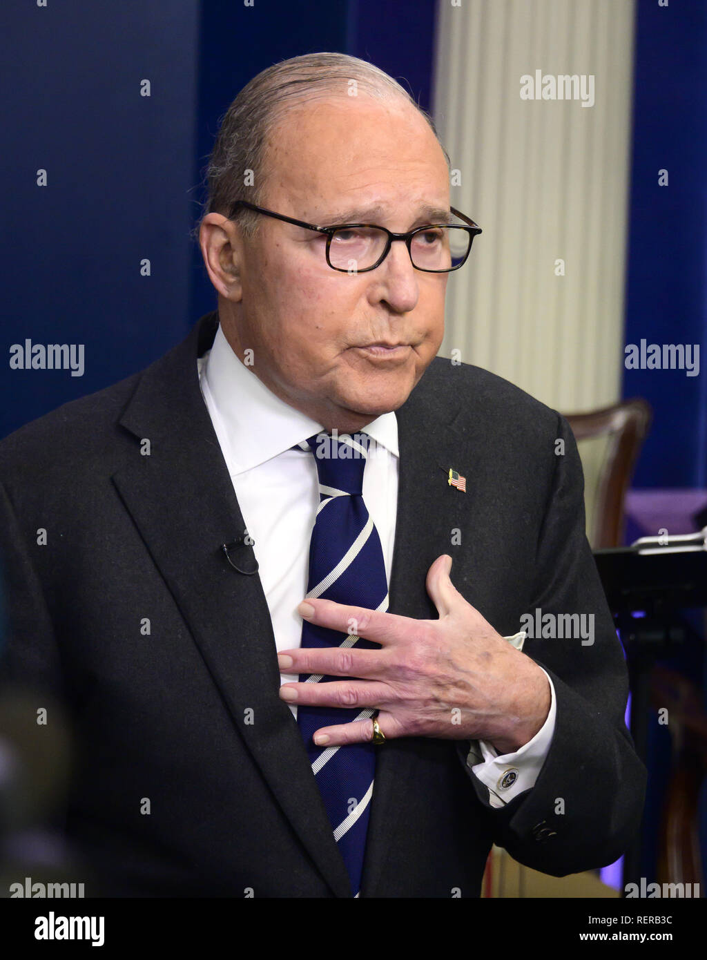 Washington, Distretto di Columbia, Stati Uniti d'America. Il 22 gennaio, 2019. Direttore del Consiglio nazionale economico Larry Kudlow è intervistato da CNBC in Brady Briefing Room della Casa Bianca di Washington, DC martedì, 22 gennaio 2019 Credit: Ron Sachs/CNP/ZUMA filo/Alamy Live News Foto Stock