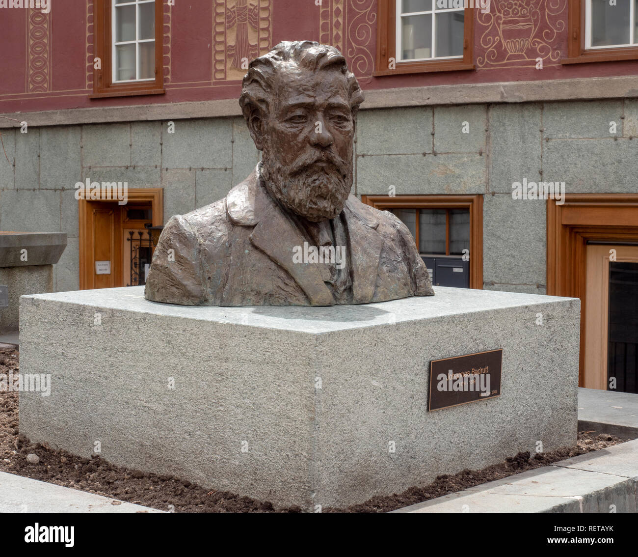 Busto in bronzo di Johannes Badrutt - (1819 - 1889) - St Moritz, Svizzera, Europa. Foto Stock