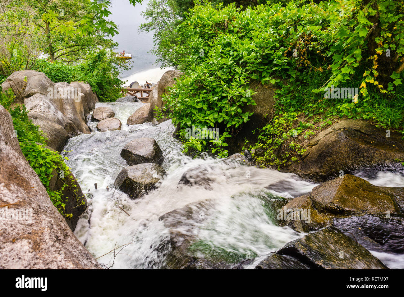 Huntington Falls, una cascata artificiale in Golden Gate Park di San Francisco, California Foto Stock