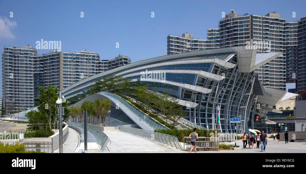 Vista laterale complessiva all'inizio. A ovest della stazione di Kowloon, Hong Kong, Cina. Architetto: Andrew Bromberg Aedas, 2018. Foto Stock