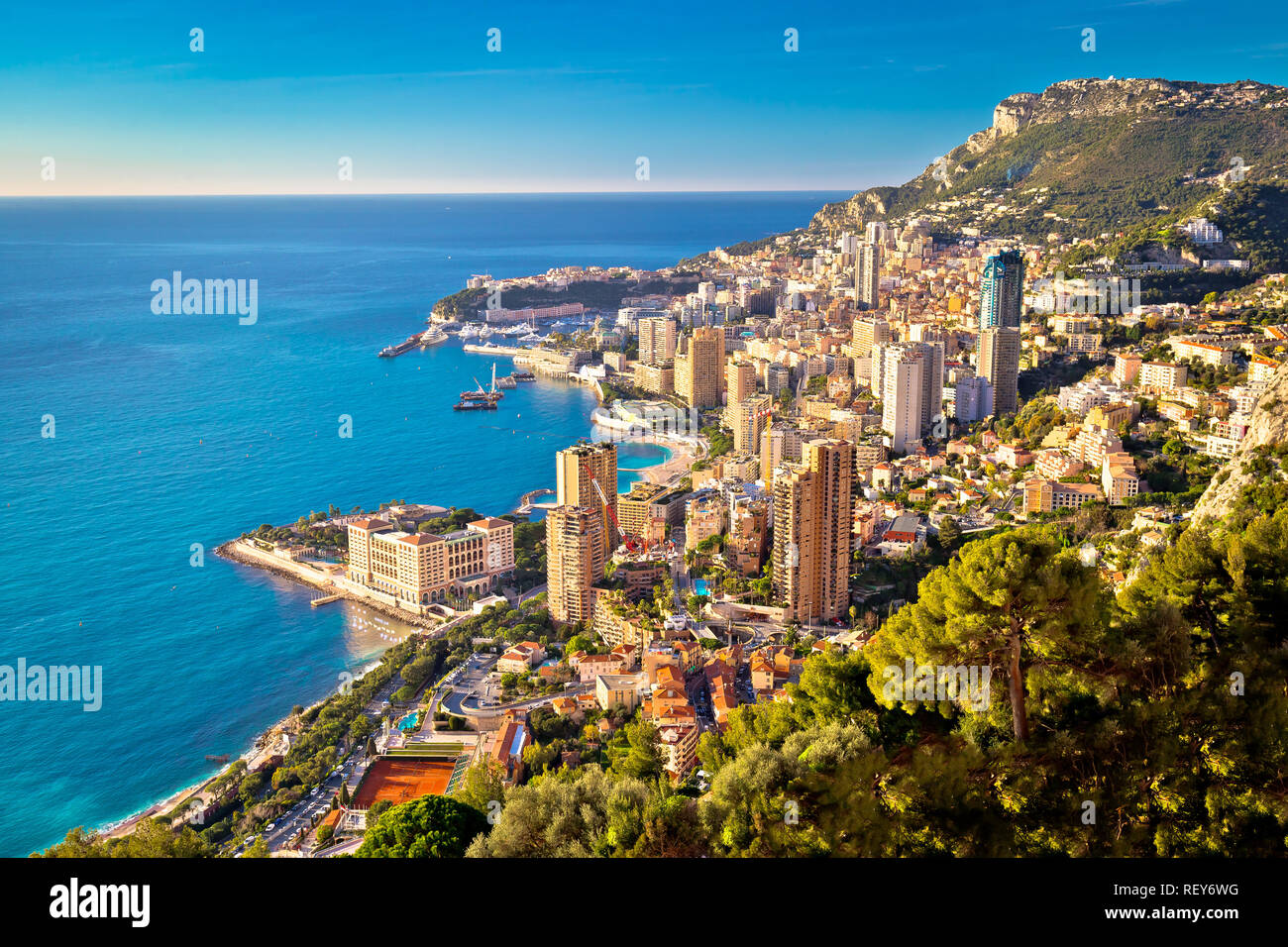 Monte Carlo cityscape colorato vista da sopra, il Principato di Monaco Foto Stock