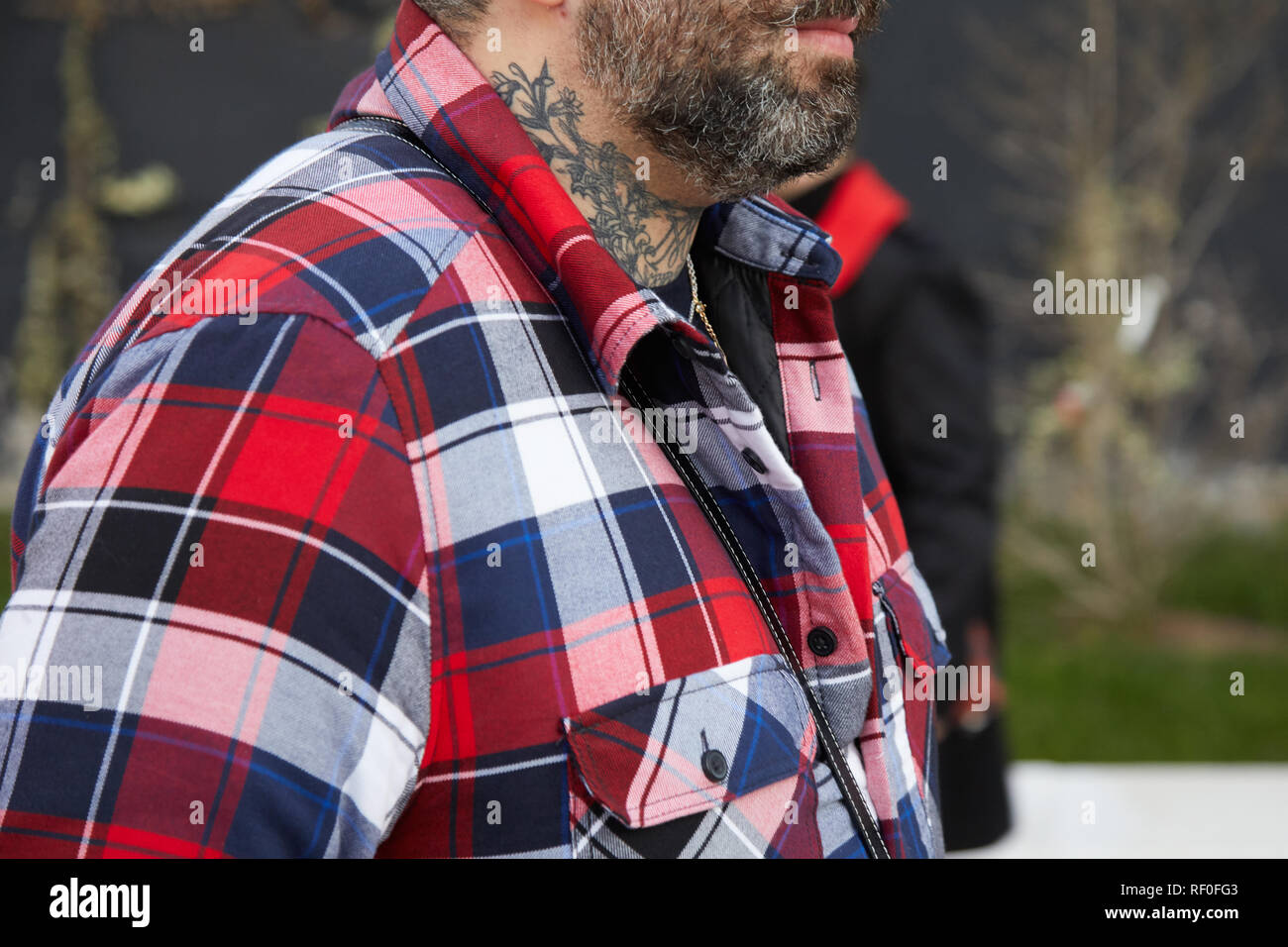 Camicia a scacchi bianca immagini e fotografie stock ad alta risoluzione -  Alamy