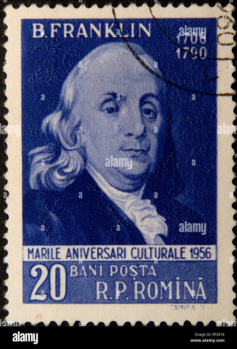 Benjamin Franklin, un North American printer, editore, scrittore, scienziato, inventore e statista, ritratto su un francobollo rumeno Foto Stock