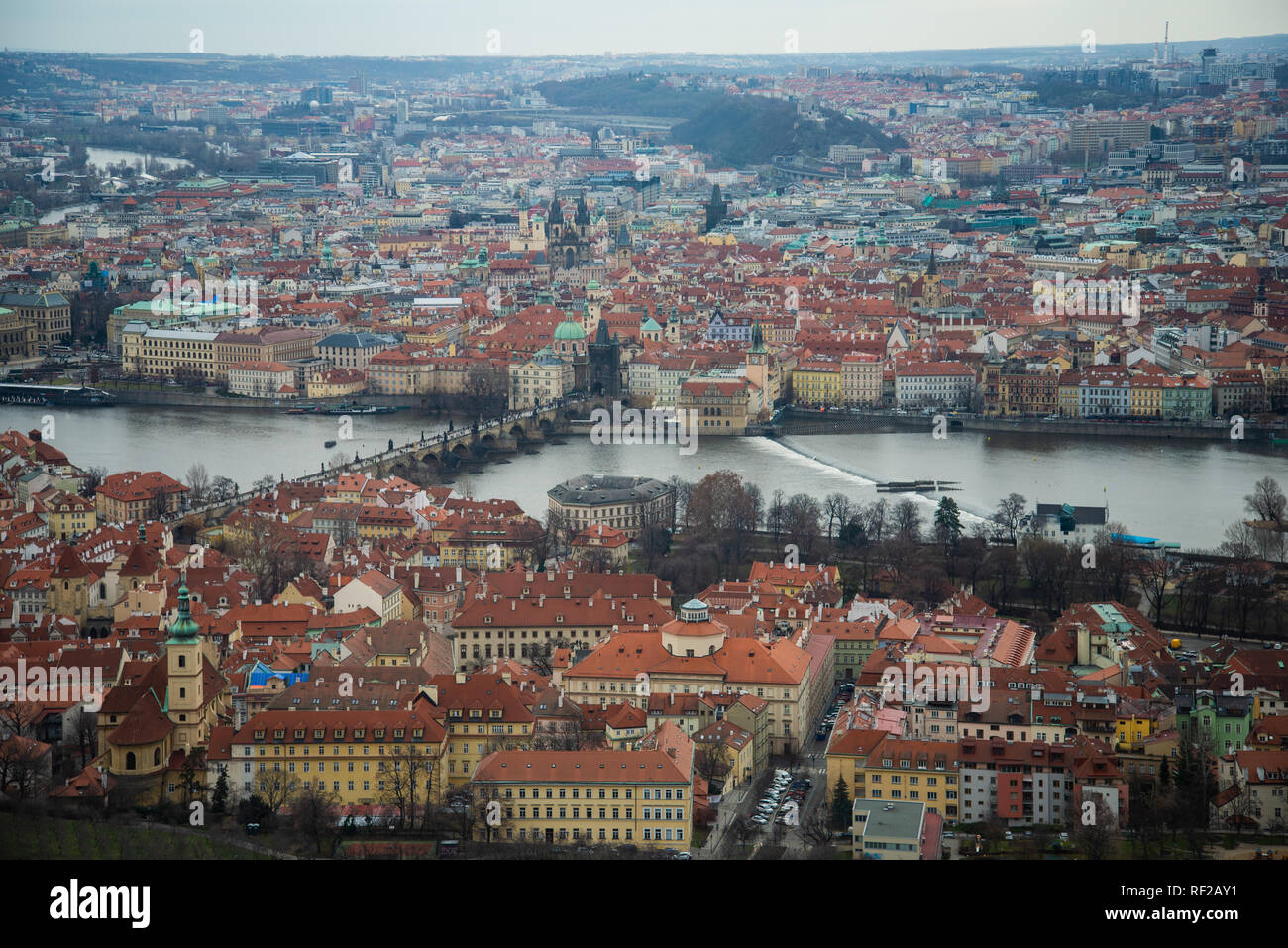 Praga dalla torre di osservazione Foto Stock