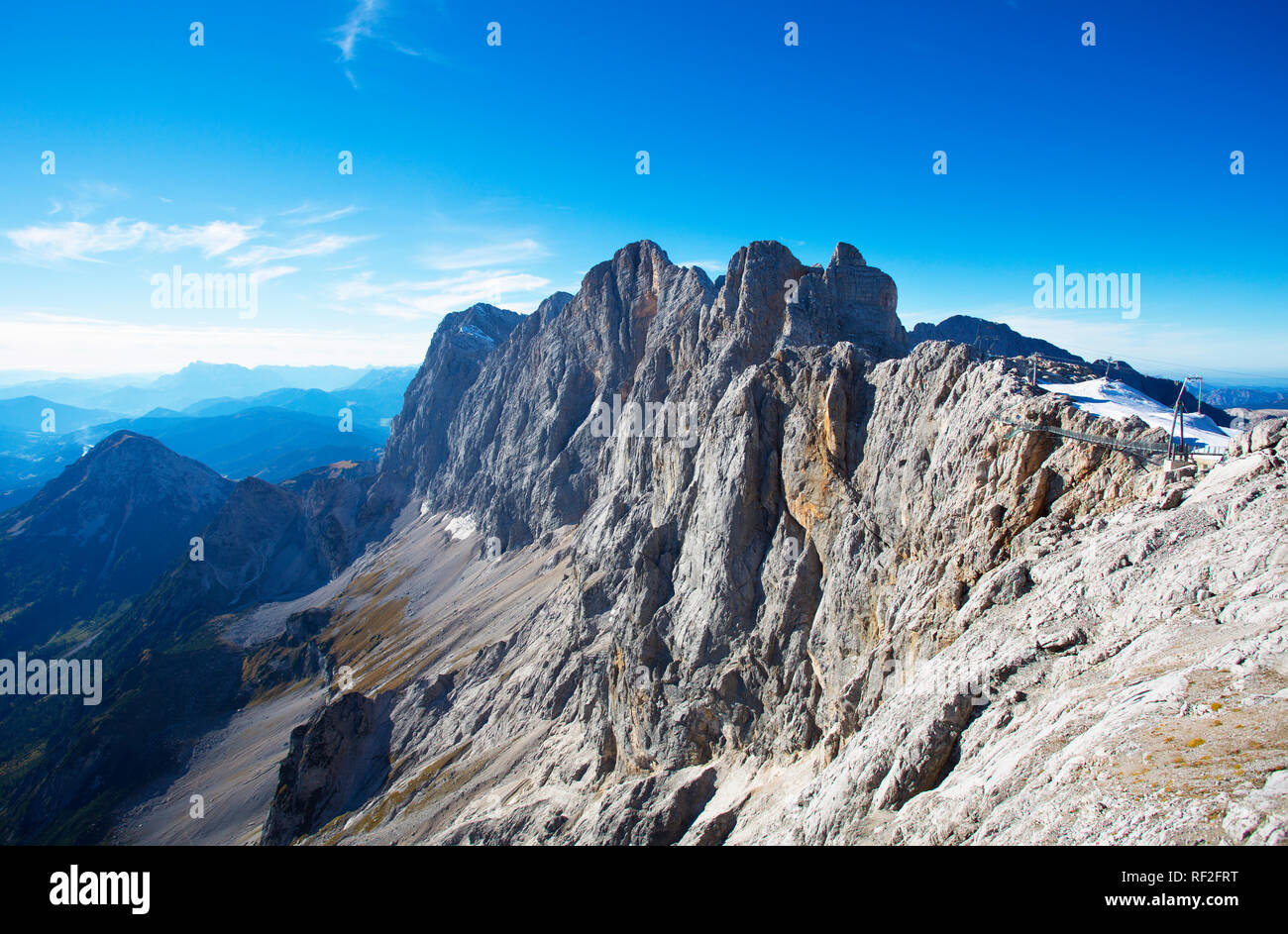 L'Austria, la Stiria, Salzkammergut, Dachstein, vista da Hunerkogel all'Hoher Dachstein massiccio Dachstein Foto Stock