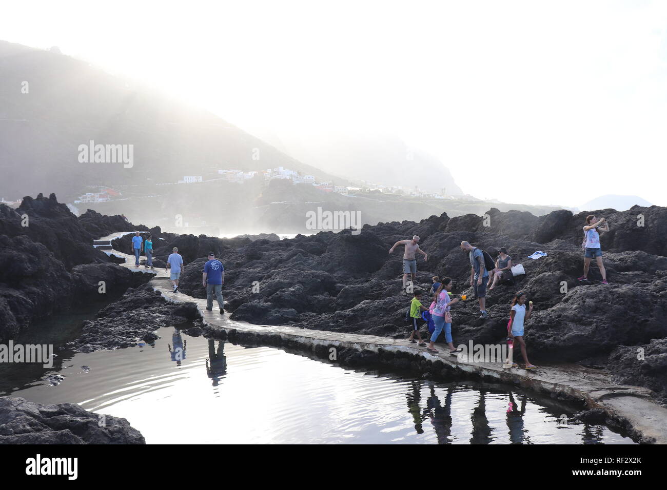 El Caleton piscine naturali formate da lava a Tenerife, Isole Canarie Foto Stock