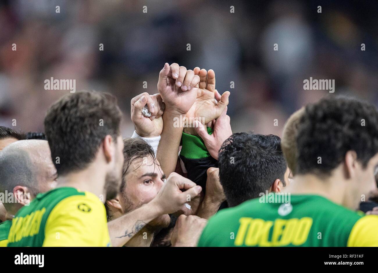 Funzione, Team BRA, spirito di squadra, lo spirito di squadra, Team girone principale Gruppo I, Spagna (ESP) - Brasile (BRA) 36:24, su 21.01.2019 in Koeln / Germania. Pallamano World Cup 2019, dal 10.01. - 27.01.2019 in Germania / Danimarca. | Utilizzo di tutto il mondo Foto Stock