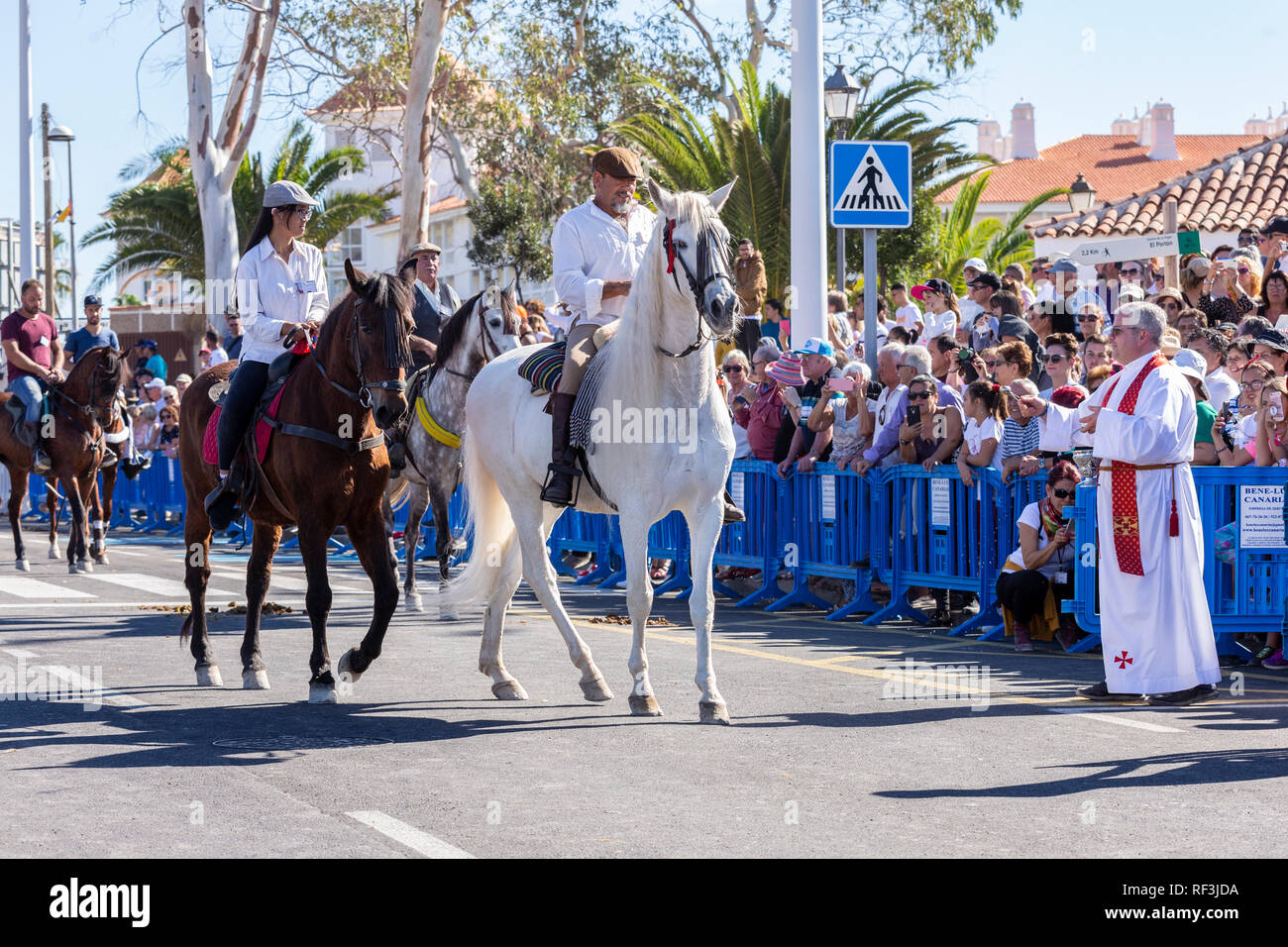 Benedizione degli animali a San Sebastian romeria, fiesta, La Caleta, Tenerife, Isole Canarie, Spagna, Foto Stock