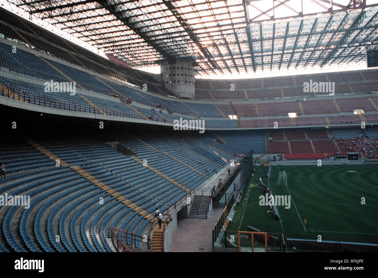 Vista generale dello stadio di San Siro, Milano, Italia, casa di AC Milan e Inter Milan, raffigurato su 24 Luglio 1993 Foto Stock