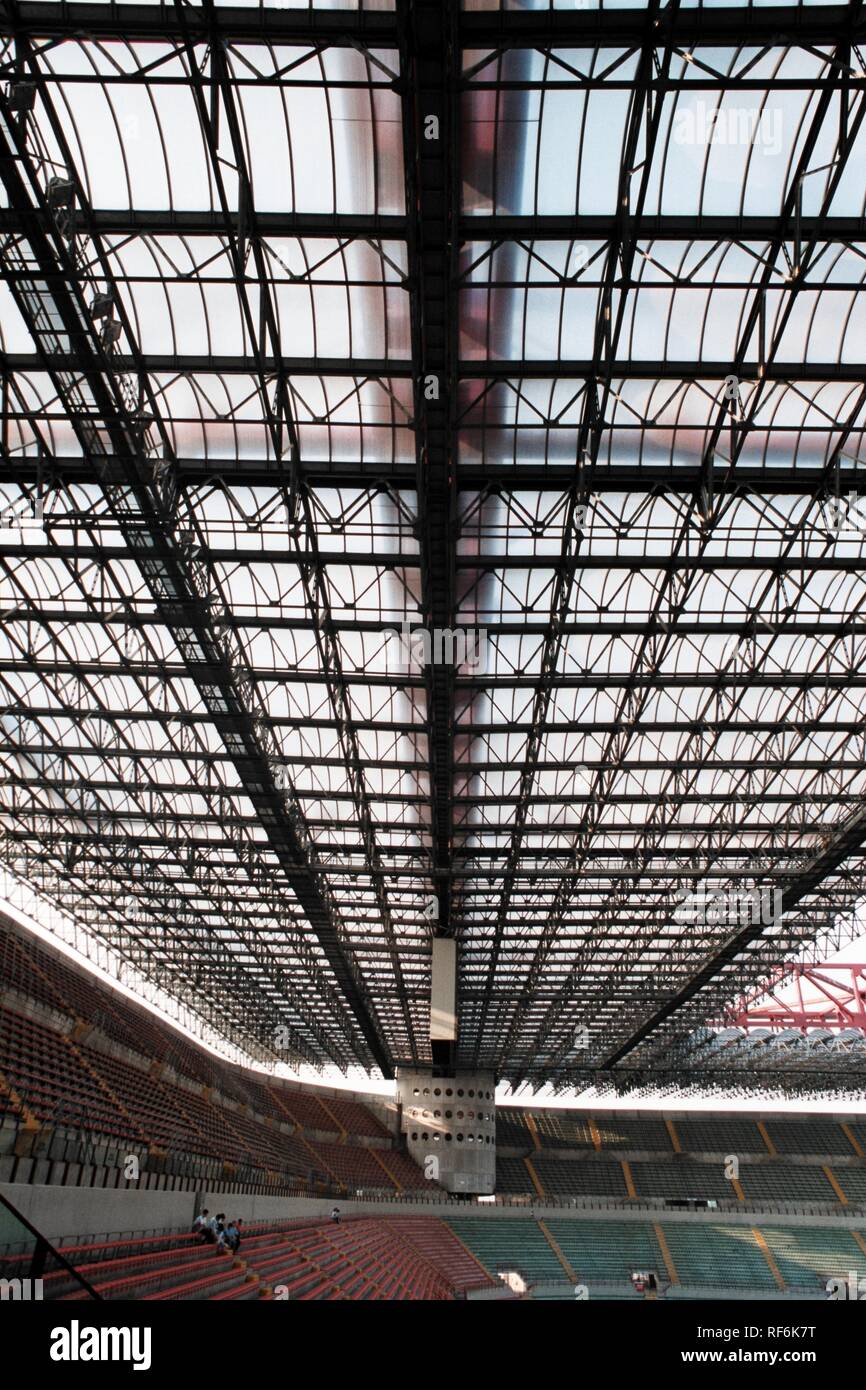 Vista generale dello stadio di San Siro, Milano, Italia, casa di AC Milan e Inter Milan, raffigurato su 24 Luglio 1993 Foto Stock