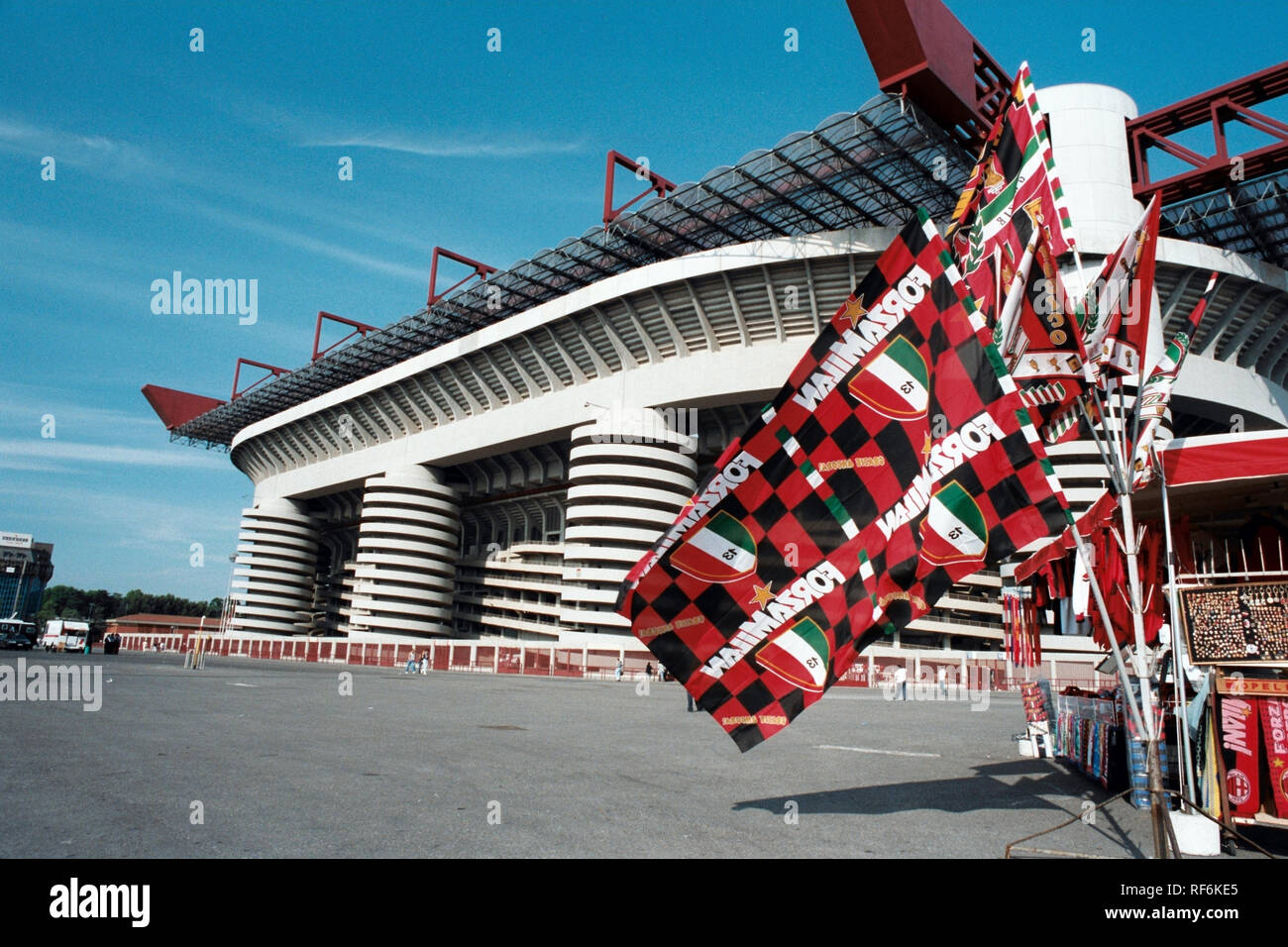 Vista generale dello stadio di San Siro, Milano, Italia, casa di AC Milan e Inter Milan, raffigurato su 24 Luglio 1993 Foto Stock