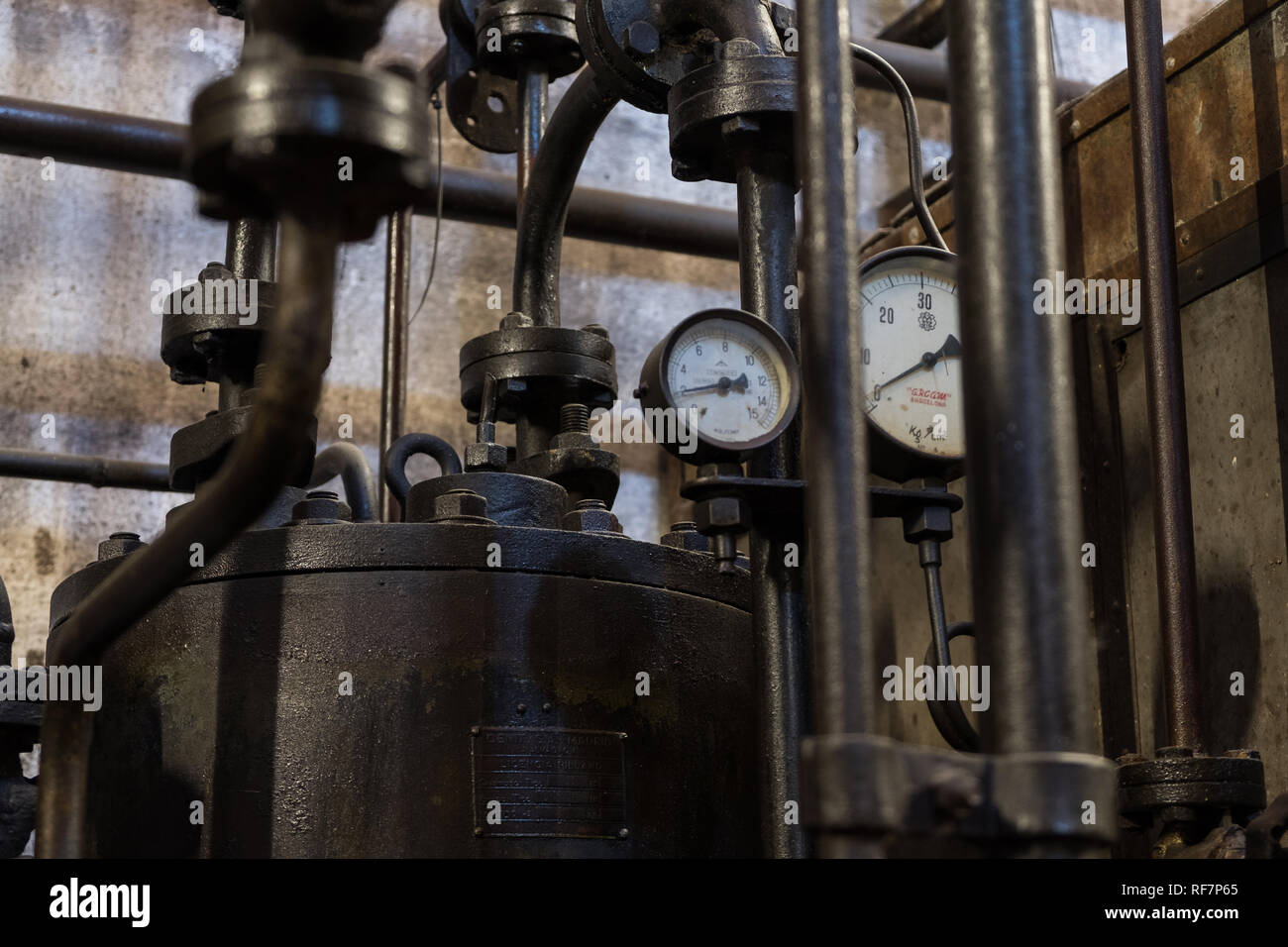 Indiators di un industriale abbandonato la fabbrica di Granollers Foto Stock