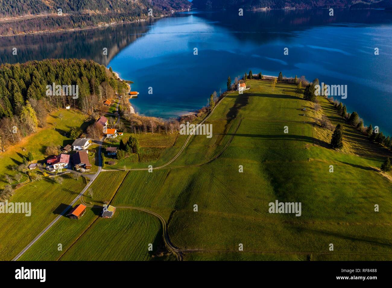 Drone shot, Walchensee, Alta Baviera, Baviera, Germania Foto Stock