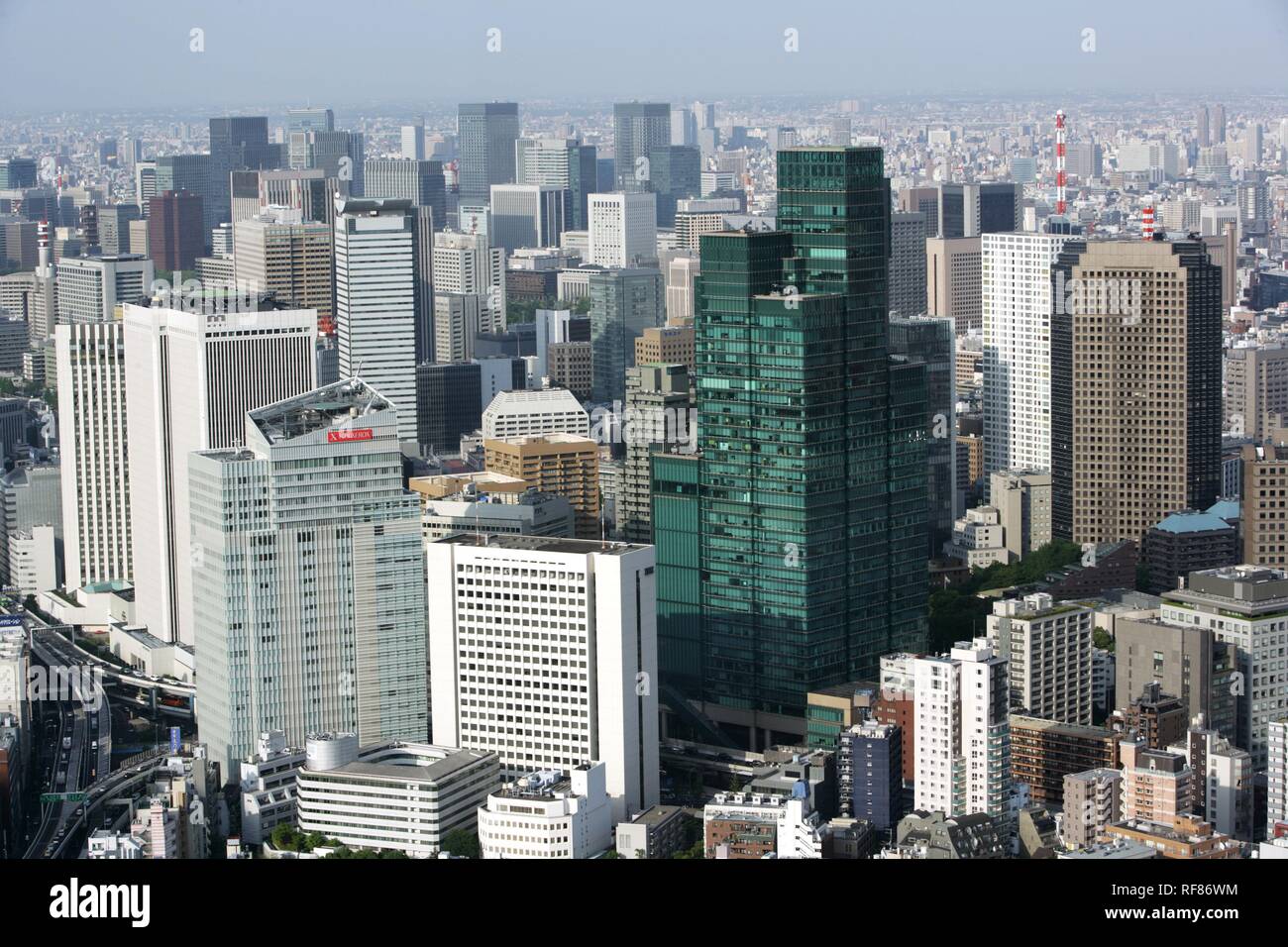 Izumi Torre giardino, vista da Roppongi Hills Mori Tower, Tokyo-City-View, quartieri Akasaka und Roppongi, Tokyo, Giappone Foto Stock