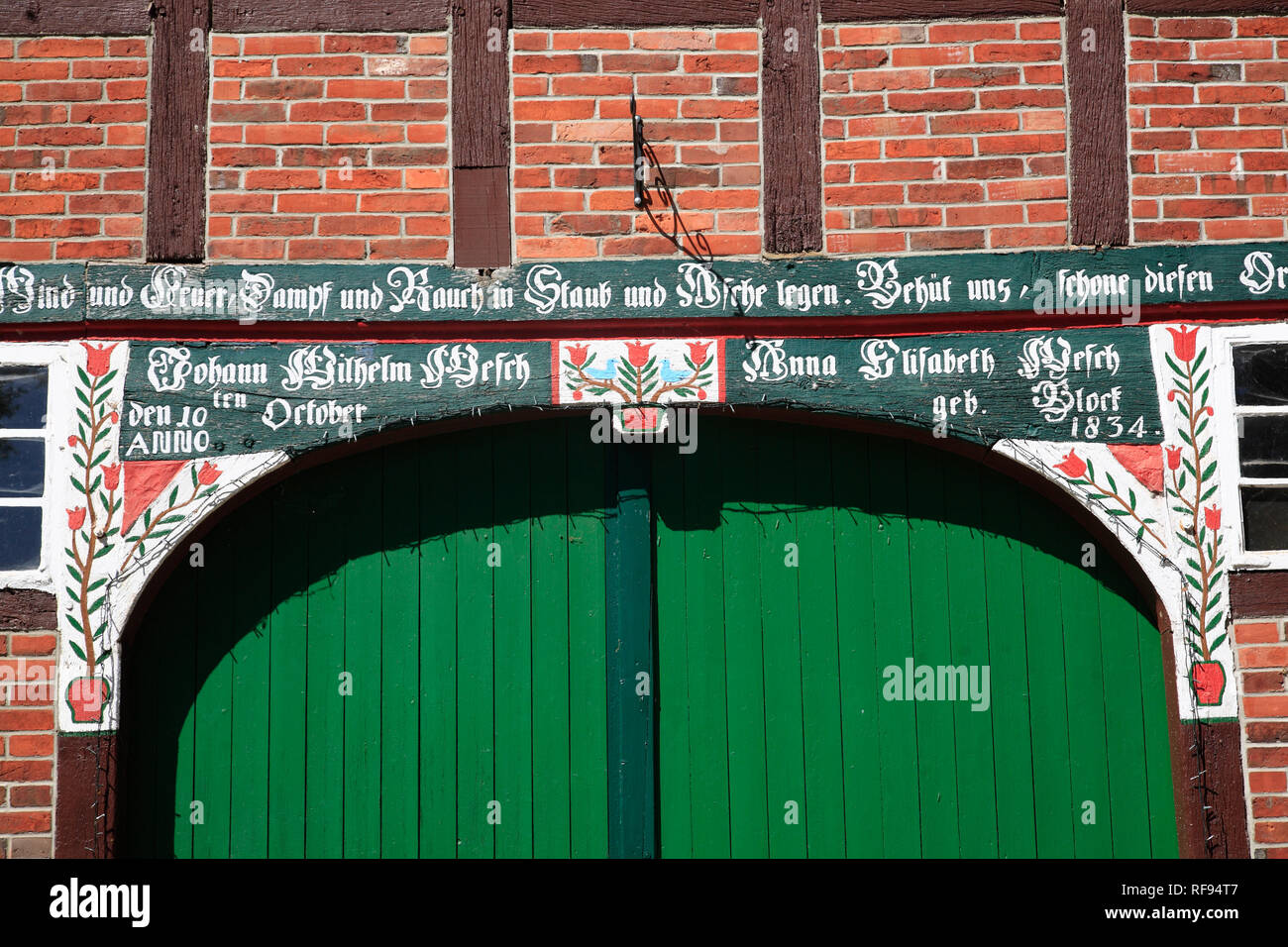Breese in der Marsch, la vecchia porta di una casa del telaio, Wendland ha, Bassa Sassonia, Germania, Europa Foto Stock