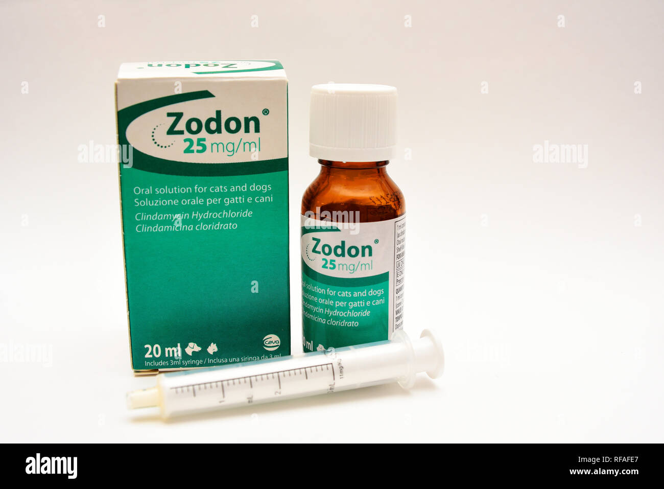 Zodon soluzione orale per animali domestici ferite infette da Ceva, Francia basato fabbricante di prodotti veterinari. Mediche animali per il trattamento di disturbi della pelle Foto Stock