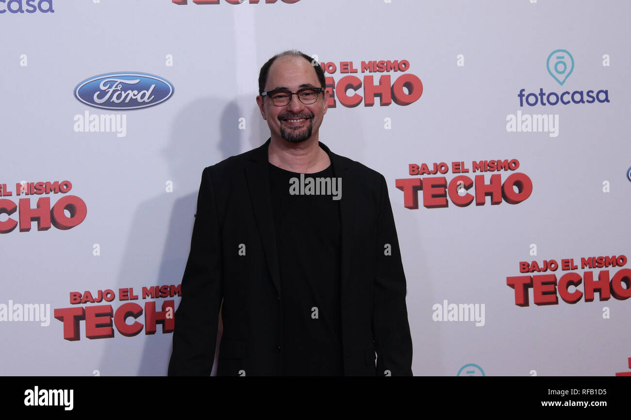 Jordi Sanches assiste la premiere del film "Bajo El Mismo Techo' in Madrid. Foto Stock