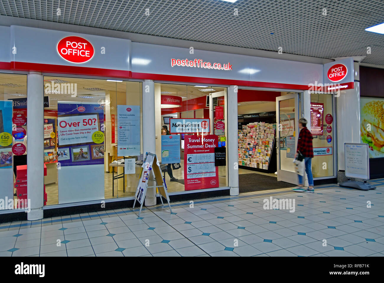 Bristol, Regno Unito. 25 gennaio, 2019. Le gallerie Bristol Crown Post Office a chiudere nel marzo di quest anno 2019, dopo una consultazione . Nuovo post office per spostarsi all'interno di WHSsmiths. Credito foto: Robert Timoney/Alamy Live News Foto Stock