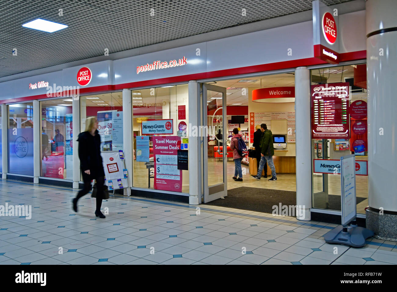 Bristol, Regno Unito. 25 gennaio, 2019. Le gallerie Bristol Crown Post Office a chiudere nel marzo di quest anno 2019, dopo una consultazione . Nuovo post office per spostarsi all'interno di WHSsmiths. Credito foto: Robert Timoney/Alamy Live News Foto Stock