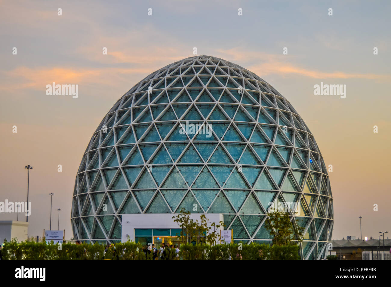 Il grand e la magnifica Moschea Sheikh Zayed di Abu Dhabi negli Emirati Arabi Uniti Foto Stock