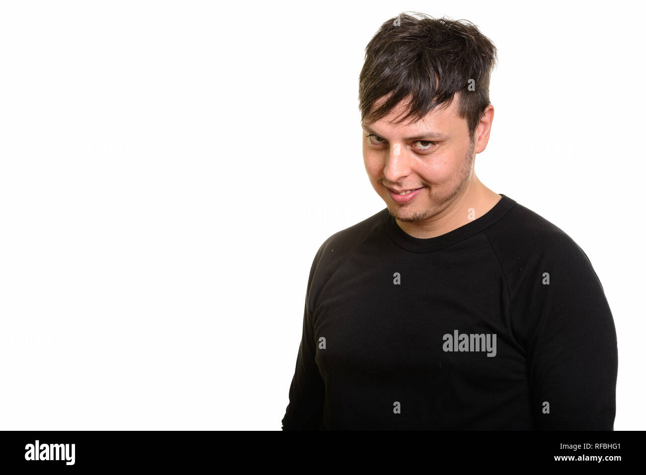 Studio shot del pazzo uomo caucasico sorridente Foto Stock