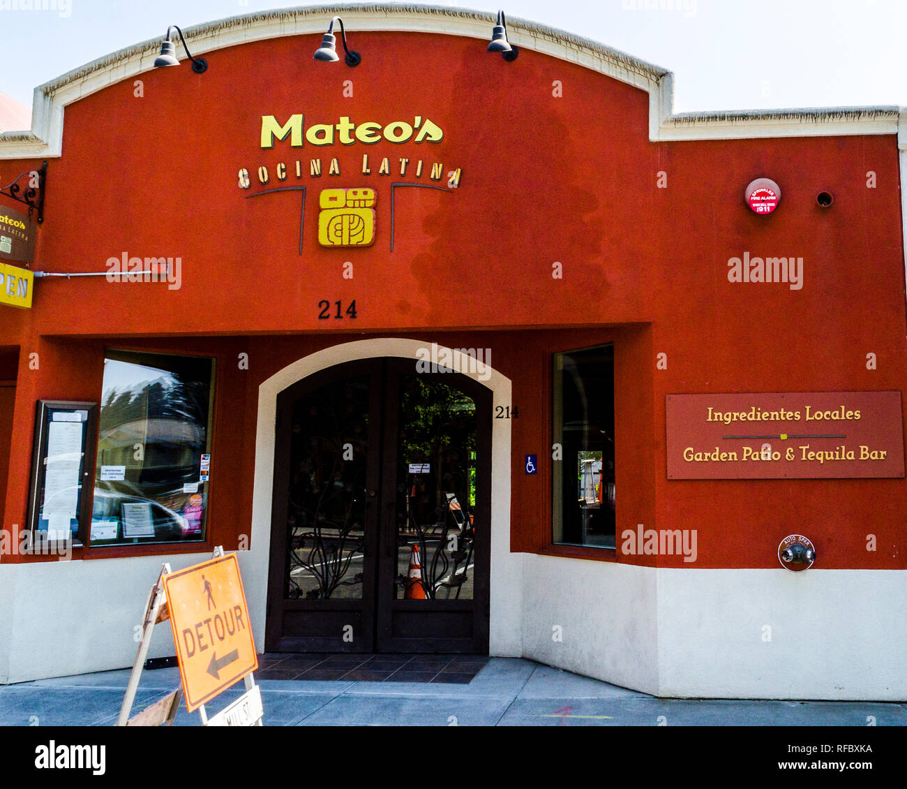 Il ristorante Cocina Latina di Mateo a Healdsburg, una pittoresca cittadina della California settentrionale nella contea di Sonoma Foto Stock