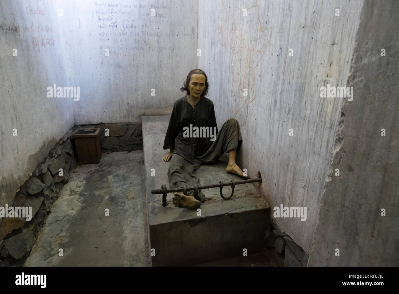 Prigioniero mostra al Museo dei Resti della Guerra. In Saigon Ho Chi Minh City, Vietnam. Foto Stock