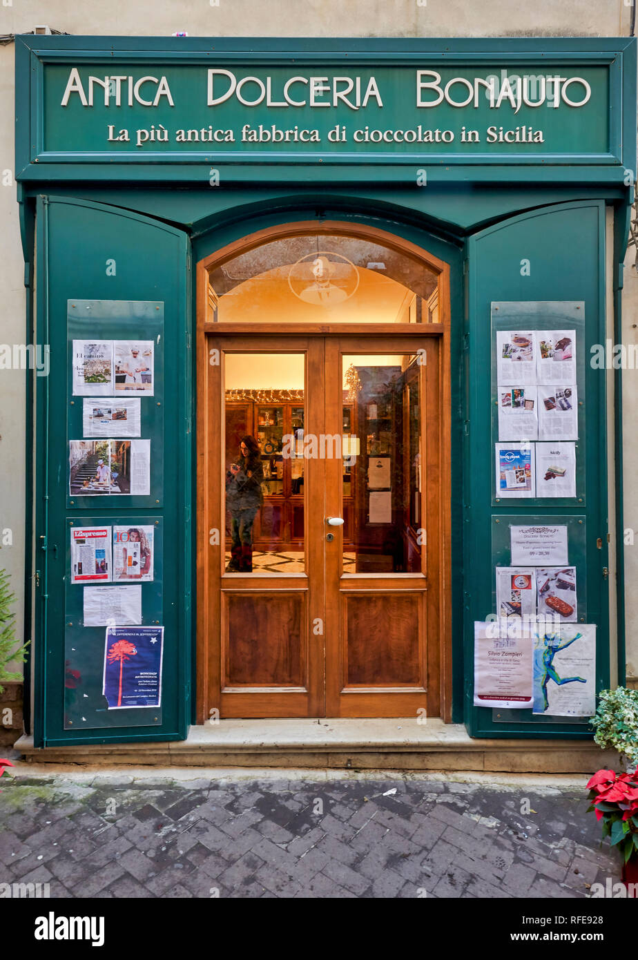 Antica Dolceria Bonajuto il più antico negozio di cioccolato in Sicilia. Modica Italia Foto Stock