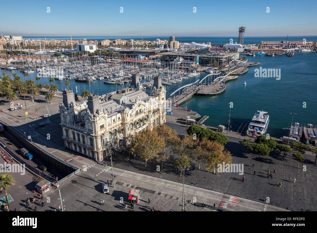Spagna, Barcellona, edificio marittima e marina. Foto Stock