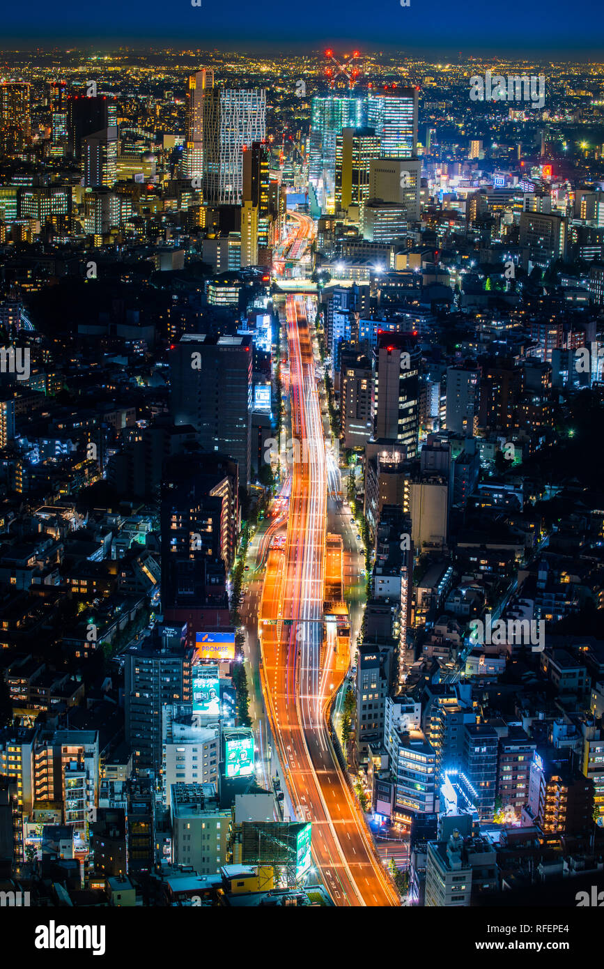 Vista aerea di strada nella città di Tokyo, cityscape skyline. Foto Stock