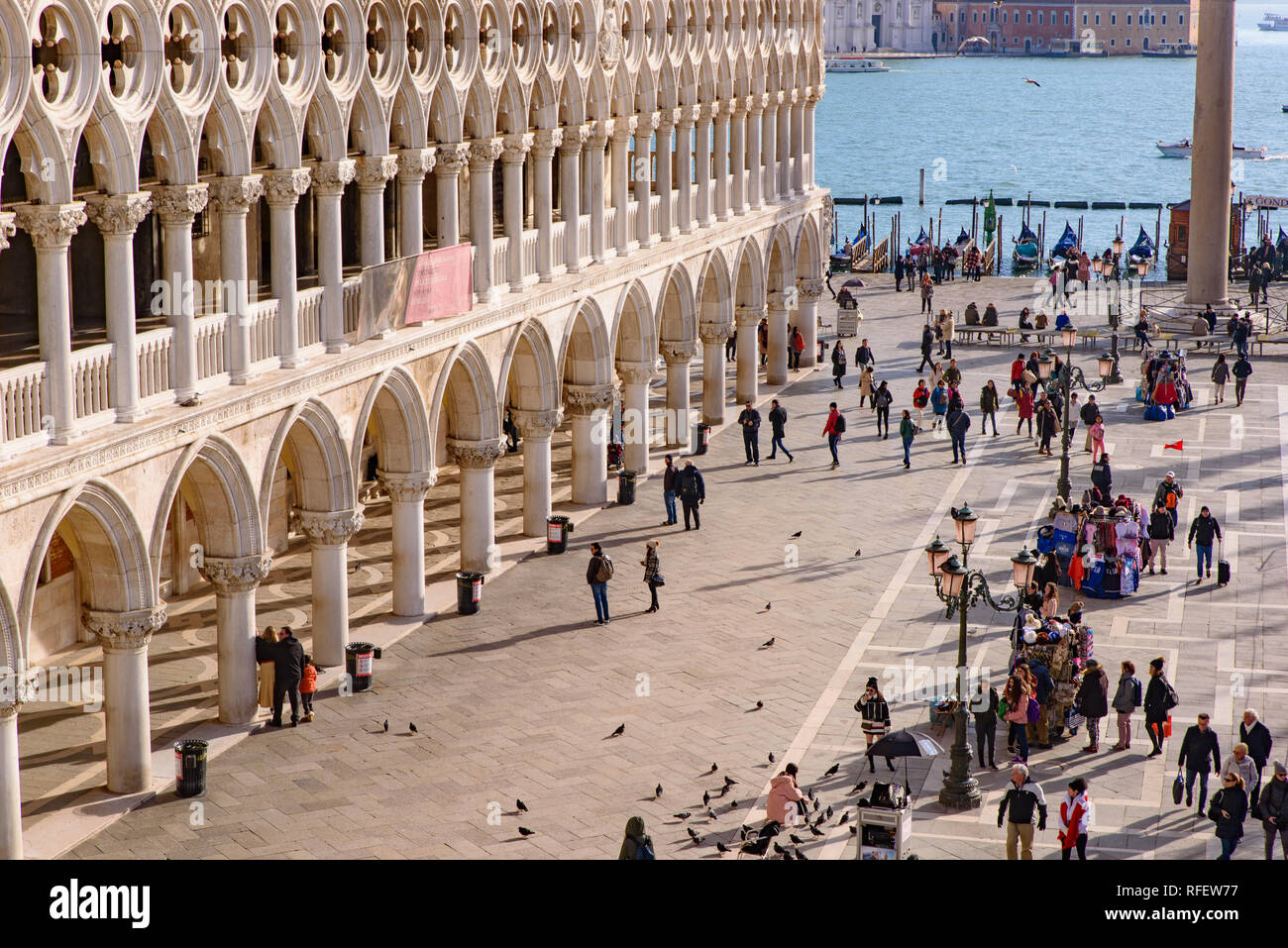Vista di Piazza San Marco (Piazza San Marco) e il Palazzo del Doge di Venezia, Italia Foto Stock