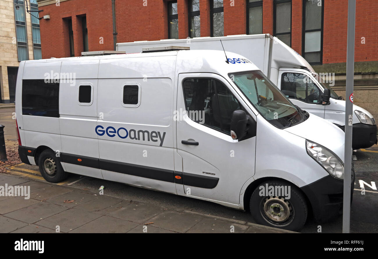 GeoAmey Secure Prisoner Transportation and Custody Services, fuori Manchester Crown Court, Minshull Street, Inghilterra, Regno Unito, M1 3ED Foto Stock