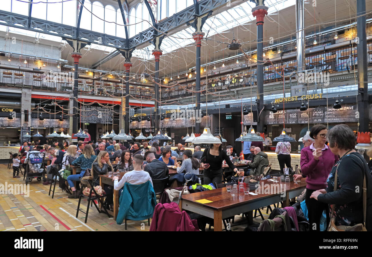 Interno del sindaco Maccy NQ, Eagle Street, Manchester, Lancashire, Inghilterra, Regno Unito, M4 5BU, unica a mangiare cibo corte Foto Stock