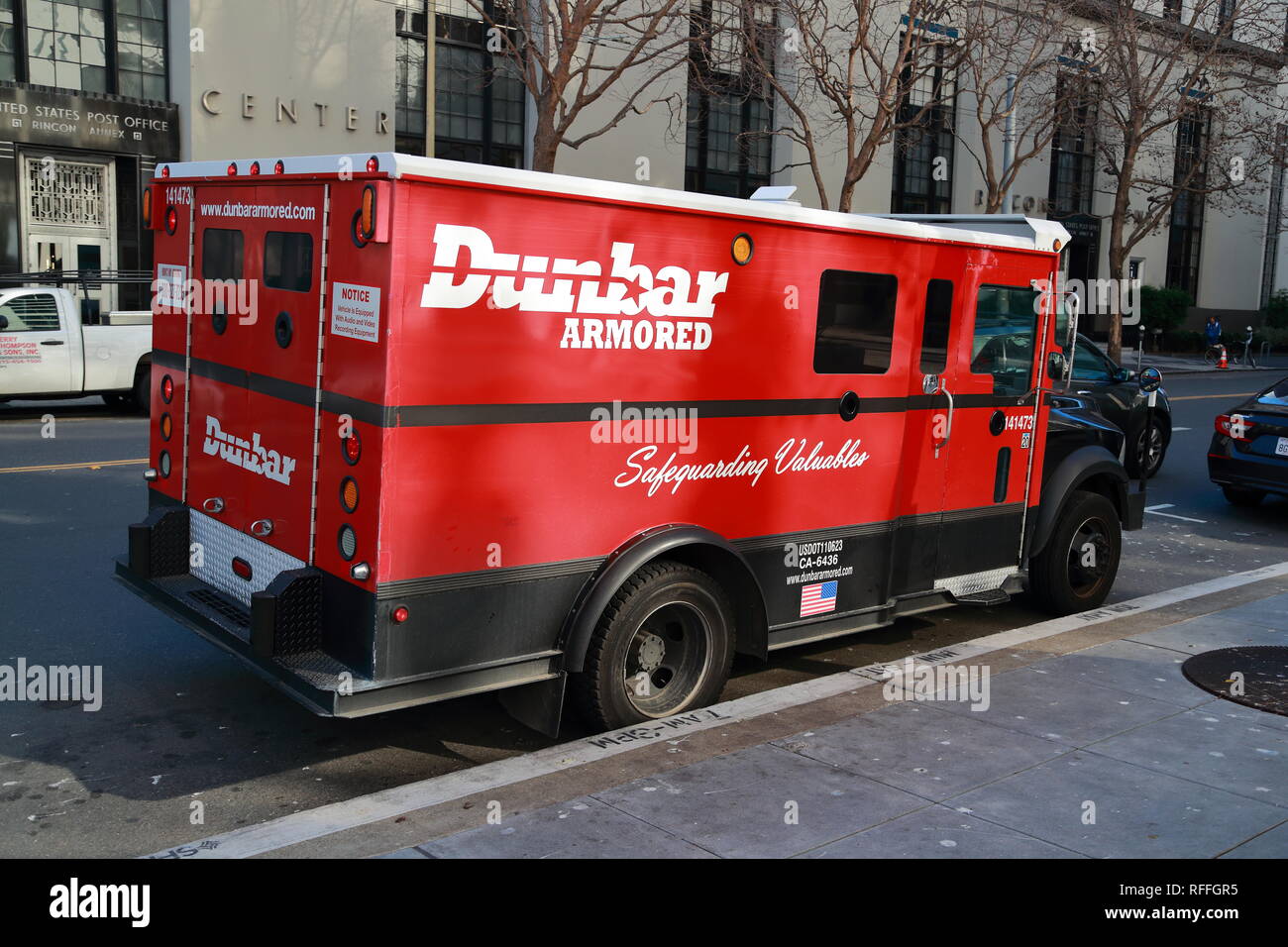 Red Dunbar Armored carrello nel centro cittadino di San Francisco, Stati Uniti d'America Foto Stock