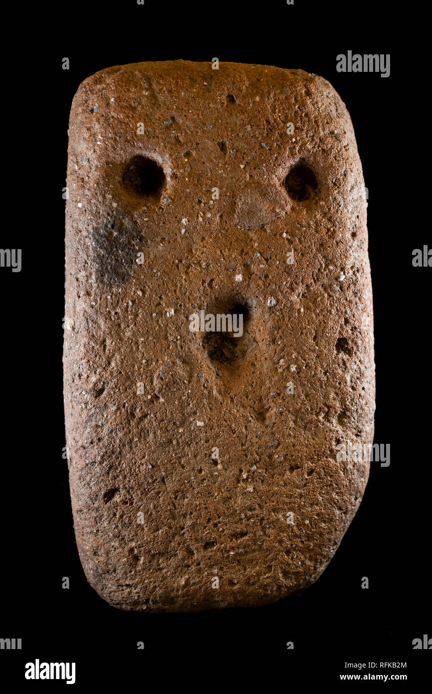 In epoca romana il peso del telaio. Ceramica o terracotta Foto stock - Alamy