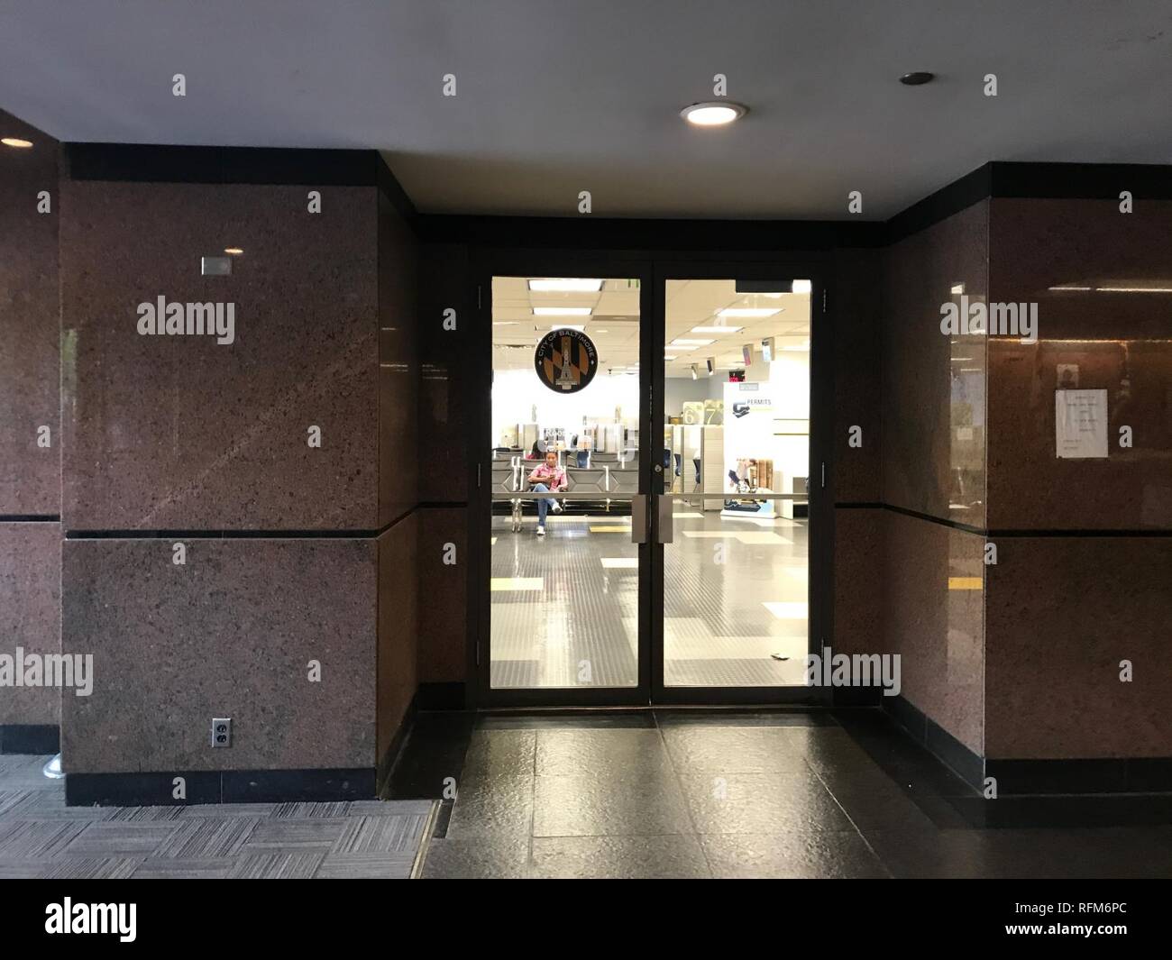 Baltimore ufficio alloggi dei permessi e le ispezioni edili, quello- Stop Shop, 417 E. Fayette Street, Baltimore, MD 21202 (34873423160). Foto Stock