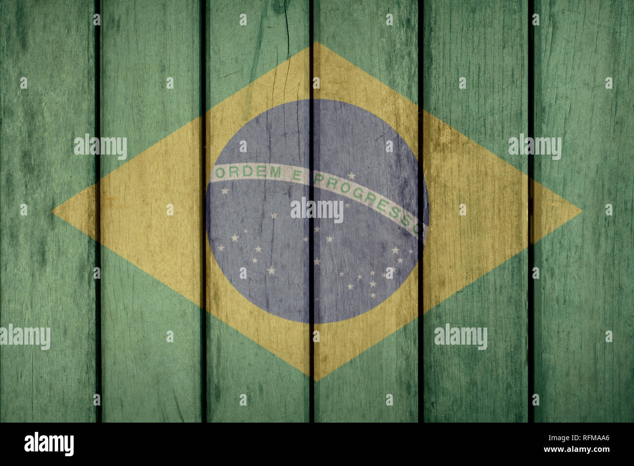 In Brasile la politica News Concept: bandiera brasiliana recinzione di legno Foto Stock