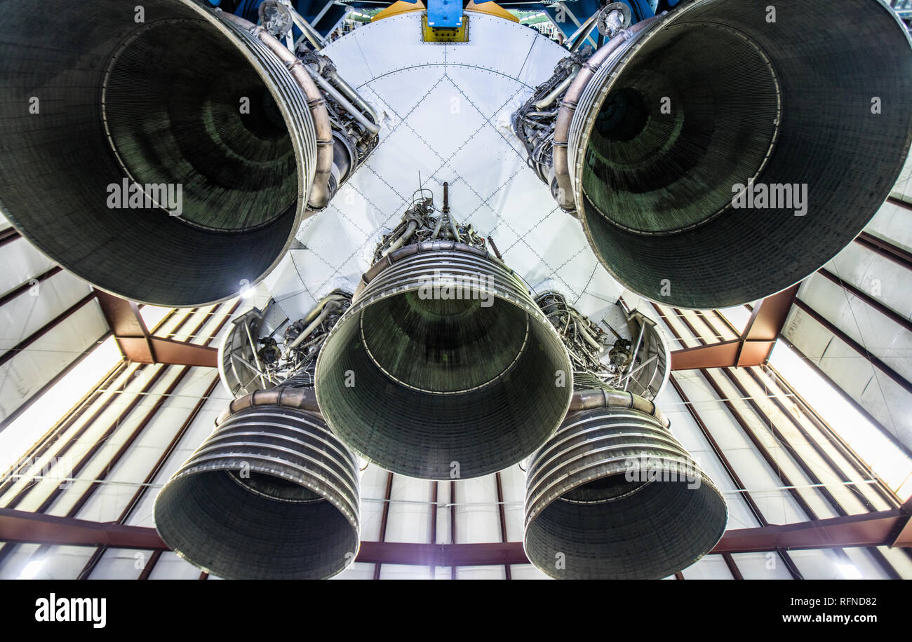 La fase I del motore a razzo da ugelli Saturn V Rocket, la NASA. Johnson Space Center di Houston, TX Foto Stock