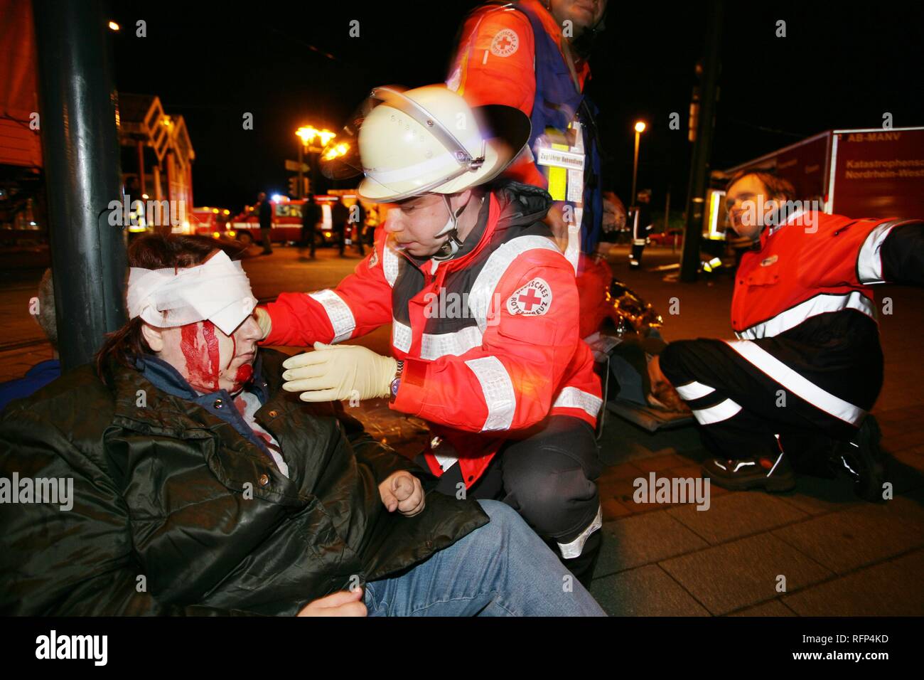 Comando di emergenza (esercizio di simulazione di un attacco terroristico), Essen, Renania settentrionale-Vestfalia Foto Stock