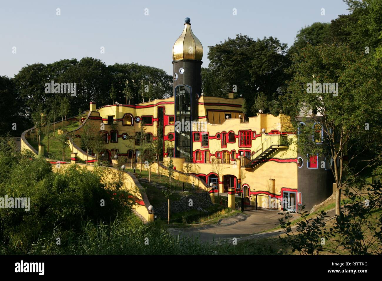 DEU, Germania, Essen : Ronald McDonald casa Hundertwasser Essen. Una casa temporanea per famiglie di malati gravi bambini, chi sono Foto Stock