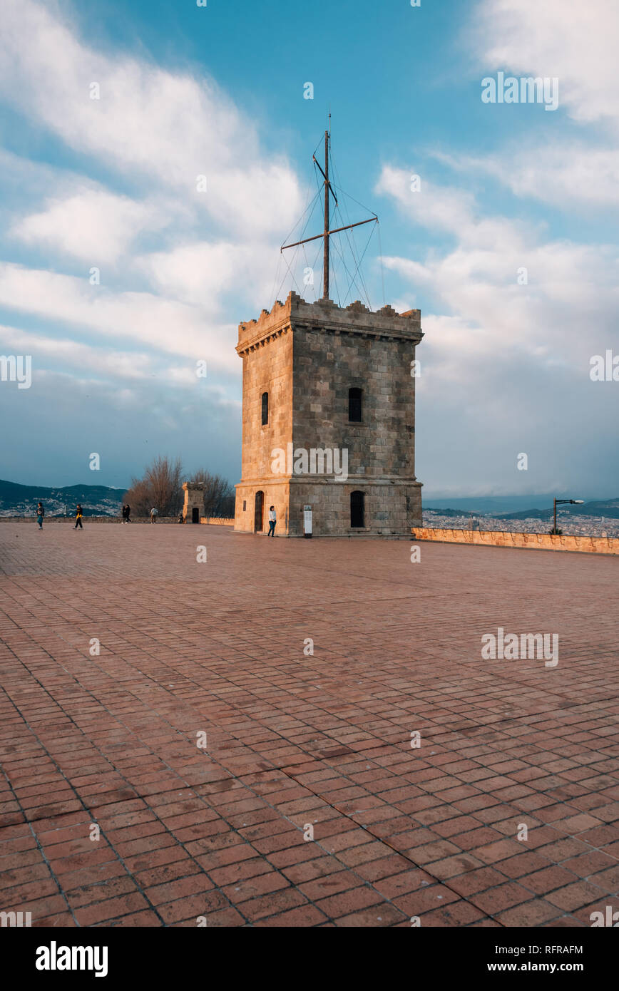 La luce del tramonto sul Castello di Montjuic, a Barcellona, Spagna Foto Stock