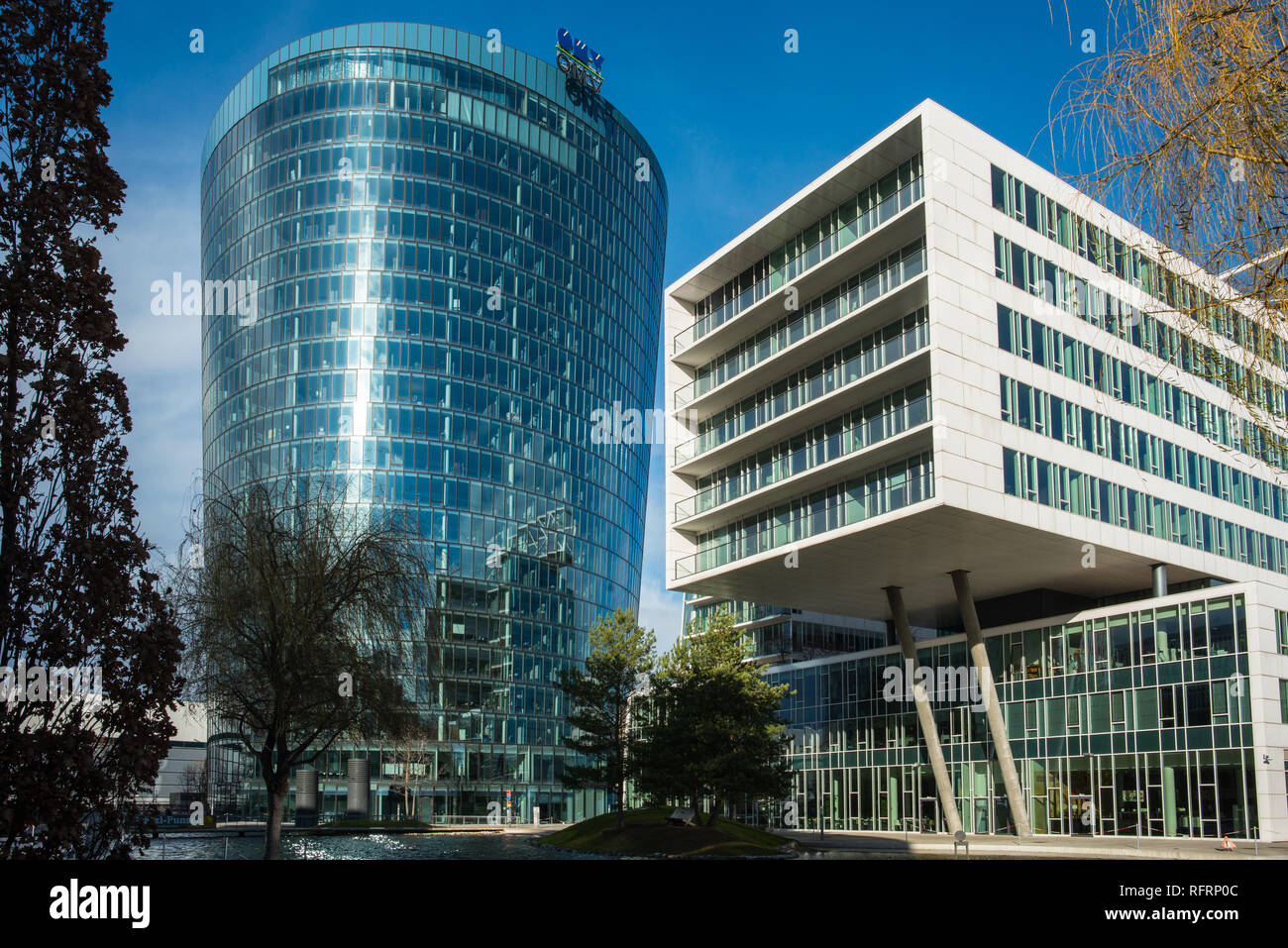 ''Viertel Zwei" moderno quartiere residenziale e di affari con OMV edificio. Vienna, Austria. Foto Stock