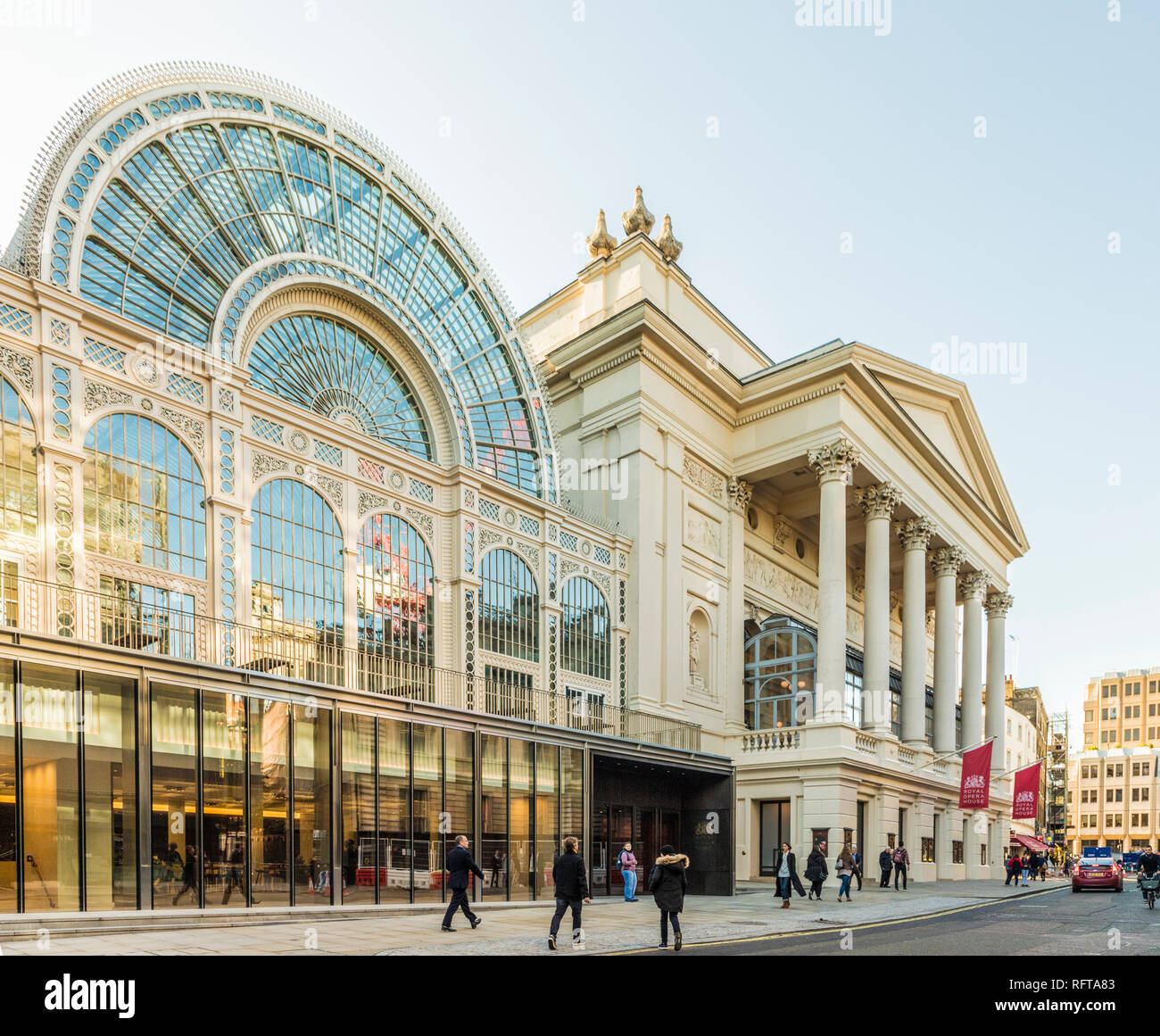 La Royal Opera House di Covent Garden di Londra, Inghilterra, Regno Unito, Europa Foto Stock