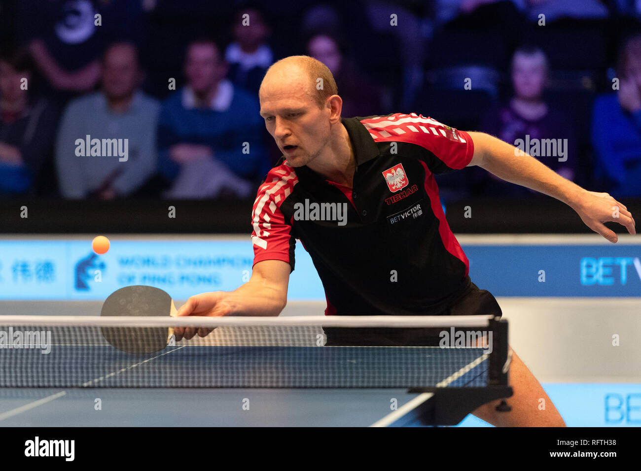 Londra, Regno Unito. 26 gen, 2019. Yan Weihao (CHN) contro Filip Młynarski  (POL) Betvictor durante il Campionato del Mondo di Ping Pong - 2019  tournament - knockout stage presso Alexander Palace il