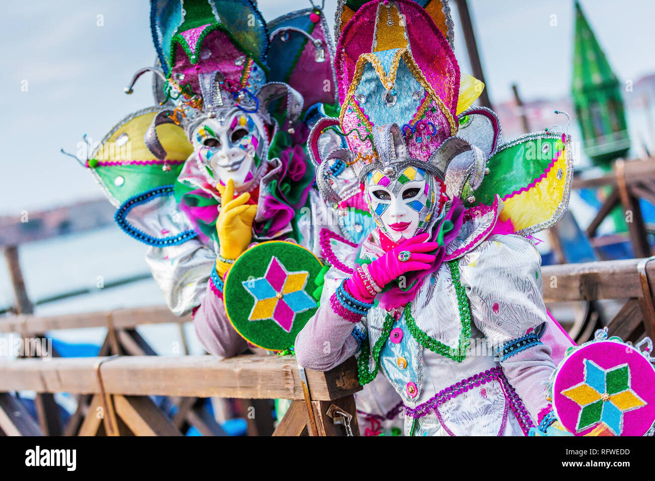 Venezia, Italia. Il carnevale di Venezia, belle maschere in Piazza San  Marco Foto stock - Alamy